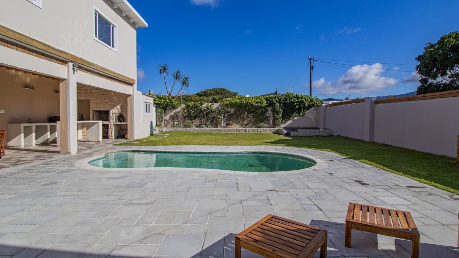 3 Bedroom Property for Sale in Westcliff Western Cape
